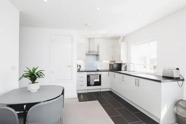 NEW 2BD Pontact Flat in the Heart of Didcot - Öne Çıkan Resim