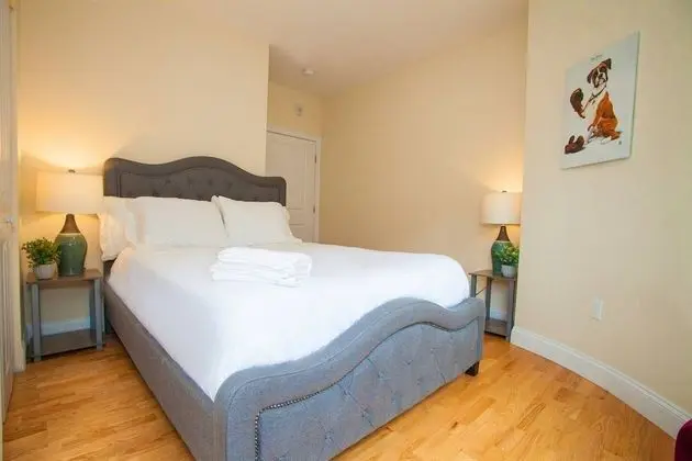 NEW 4 Bed 2 Full Bath Condo Near Back Bay