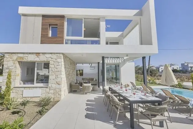 New 5 Bedroom Villa With Pool in the Center of Ayia Napa Kube Villa 4 - Dış Mekan
