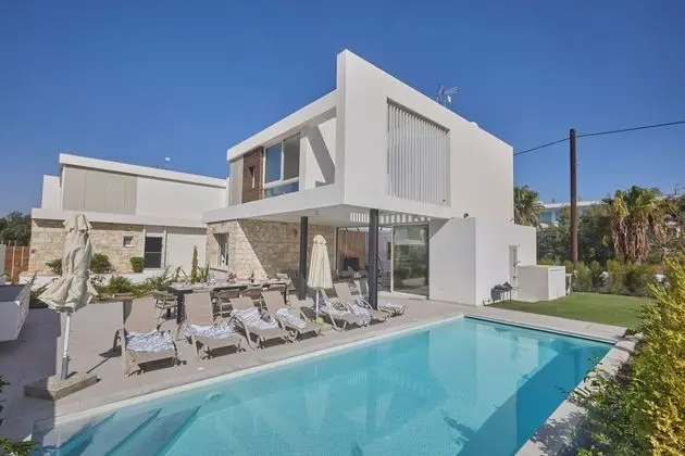 New 5 Bedroom Villa With Pool in the Center of Ayia Napa Kube Villa 4 - Öne Çıkan Resim