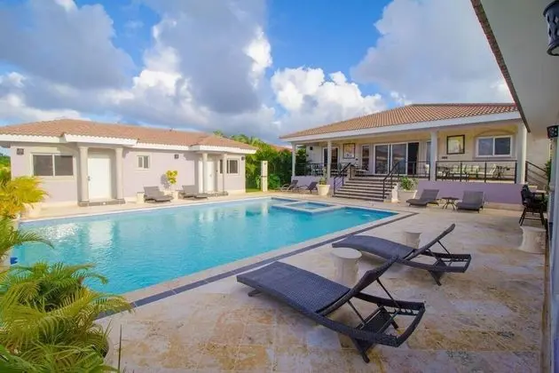 New! 6 Bedroom Ocean View