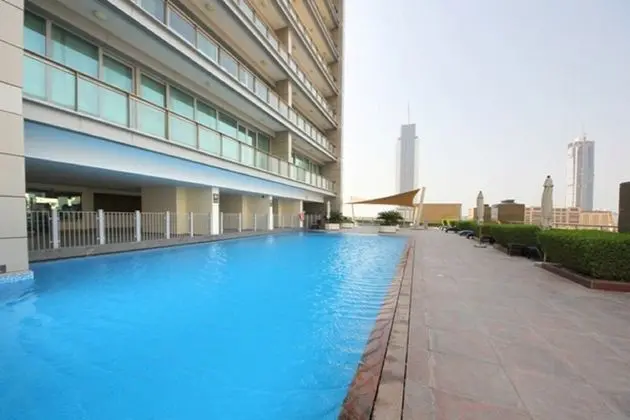New Arabian Holiday Homes - 8 Boulevard - Havuz