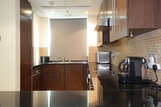 New Arabian Holiday Homes - 8 Boulevard - Mutfak