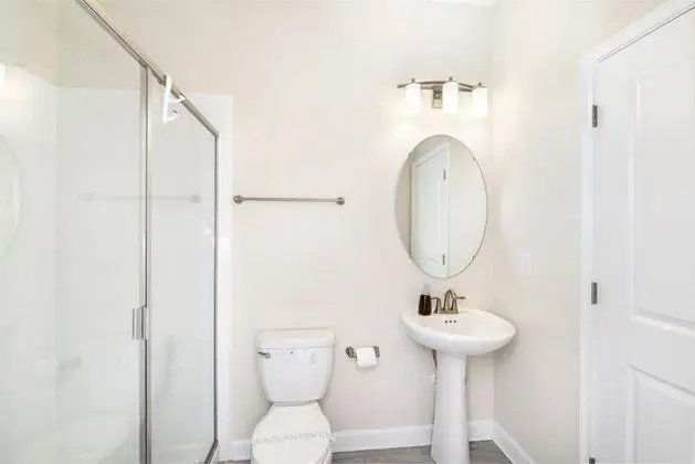 NEW BETHEL Orlando Villa With Pvt Pool Jacuzzi, Game Room and close to Disney - Oda