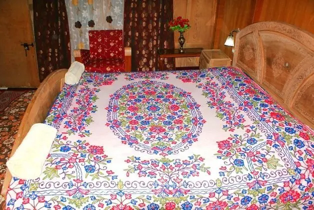 New Bul Bul Group Of Houseboats - Oda