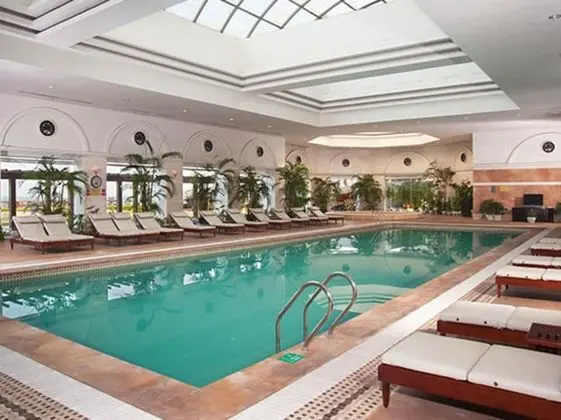 New Century Sea View Hotel Qinhuangdao - Havuz