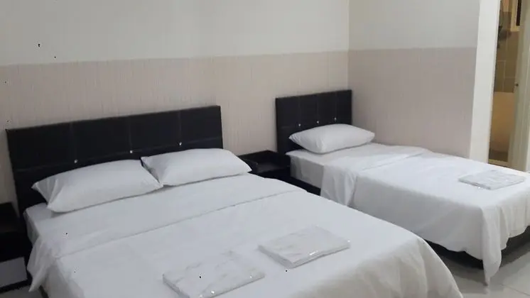 New and Classic Homestay 2 Storey House - Oda