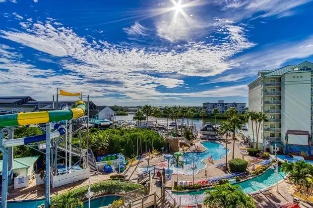 New Hotel Collection Harbourside - Havuz