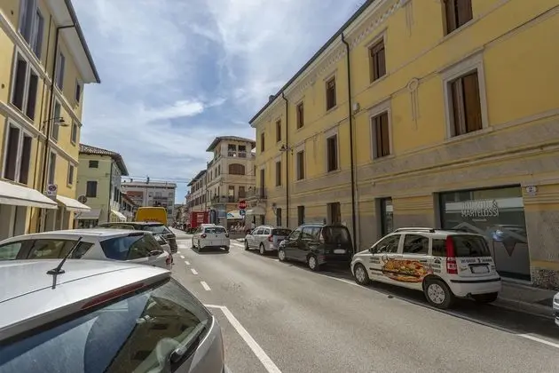 New Deal - APT with Terrace & Jacuzzi