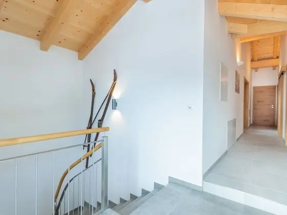 New Detached Luxury Chalet Within Walking Distance of the Slopes and the Center - İç Mekan