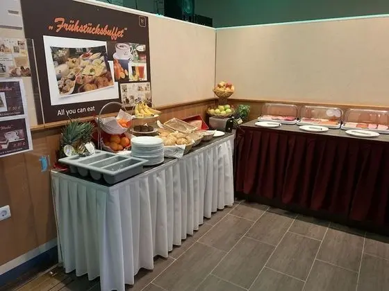 Hotel New Fair Munich Messe - Yerinde Yemek