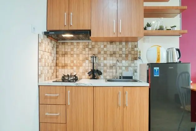 New Furnish and Homey 1BR Apartment at Pejaten Park Residence - Mutfak