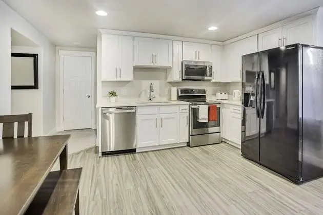 NEW FURNISHED 2bd APT GREAT for Long Stays - Mutfak
