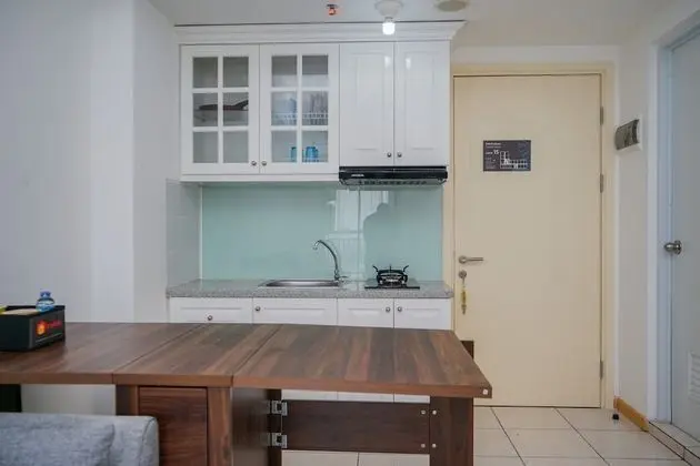 New Furnished 2BR Apartment at Serpong M-Town Residence - Mutfak