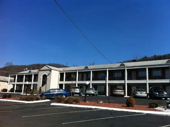 New Haven Inn - Dış Mekan