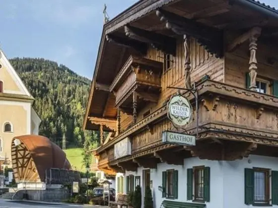 New Holiday Home With a Large Garden Near Ellmau in Tyrol - Dış Mekan