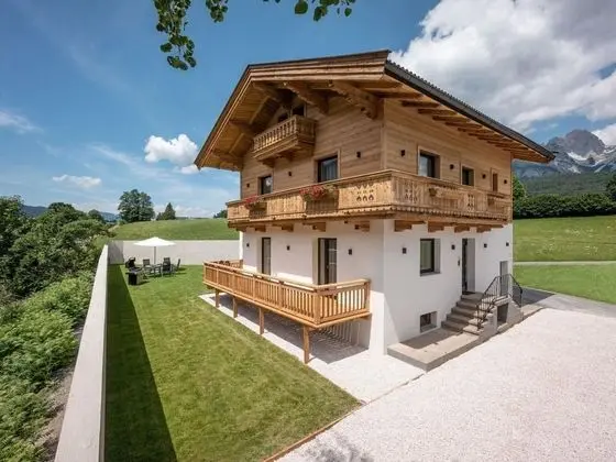 New Holiday Home With a Large Garden Near Ellmau in Tyrol - Dış Mekan