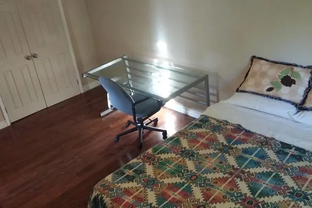 NEW !! Home Away From Home in the GTA - Oda