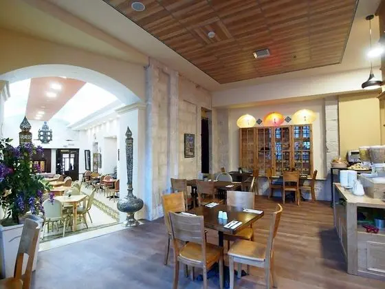 New Imperial Hotel - Yerinde Yemek