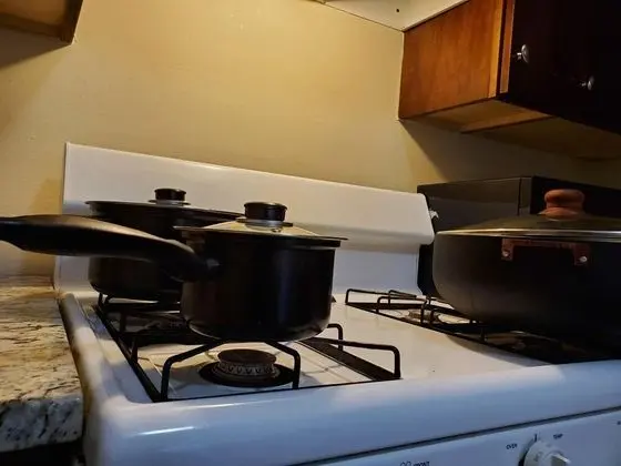 New Jersey Rental One-bedroom Condo - Mutfak
