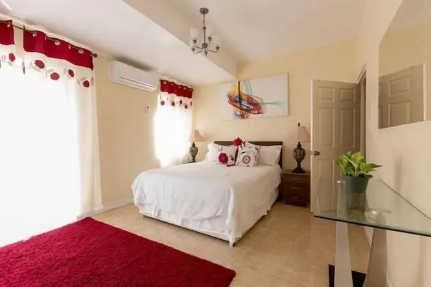 New Kingston Apartments at Kensington - Öne Çıkan Resim