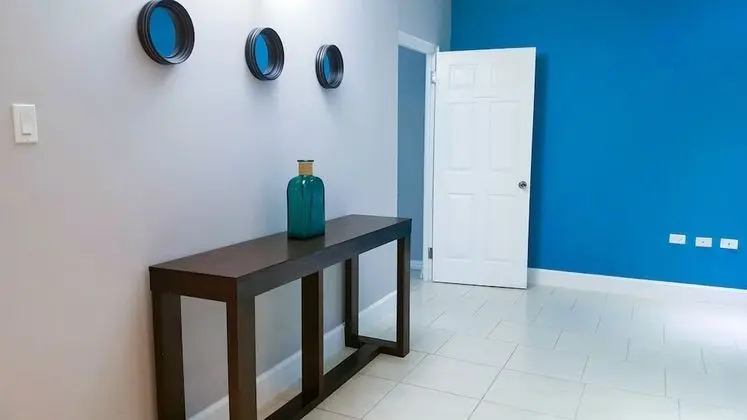 New Kingston Corporate Apts at Donhead - Lobi