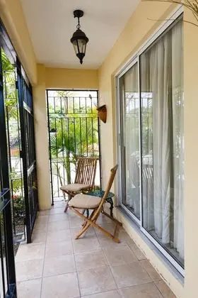 New Kingston Guest Apartment VII - Dış Mekan