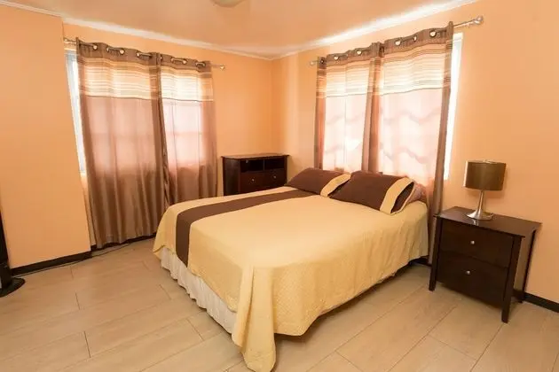 New Kingston Guest Apartments II - Dış Mekan