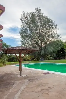 New Kingston Guest Apartments at Seymour - Havuz