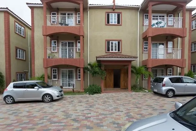 New Kingston Guest Apt at Fairway - Dış Mekan