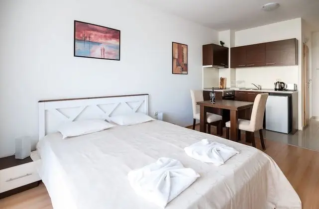 New Line Village Apartments - Oda