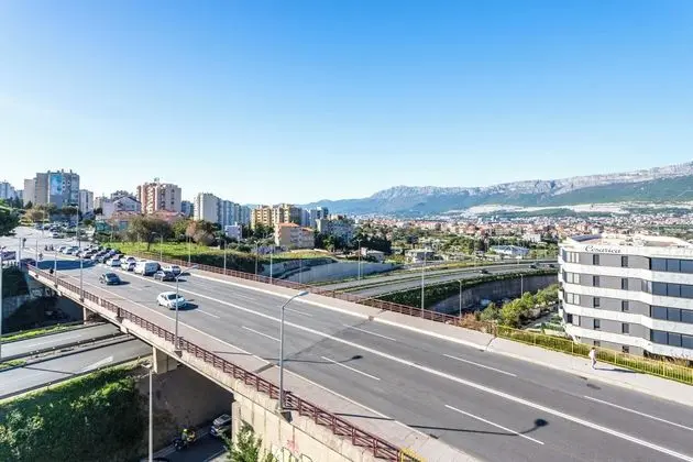 New Luxury 3-bedroom Penthouse With Huge Terrace - Genel