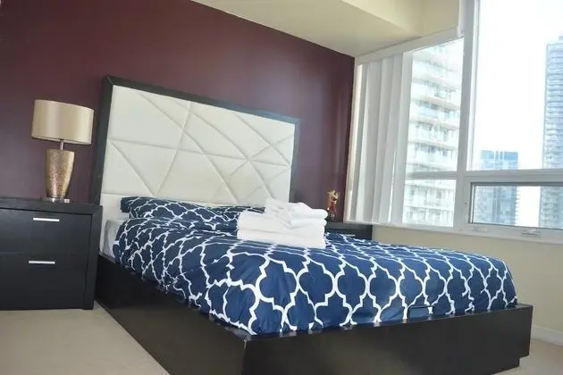 NEW Luxury Condo - Lake Shore View With Parking - Oda