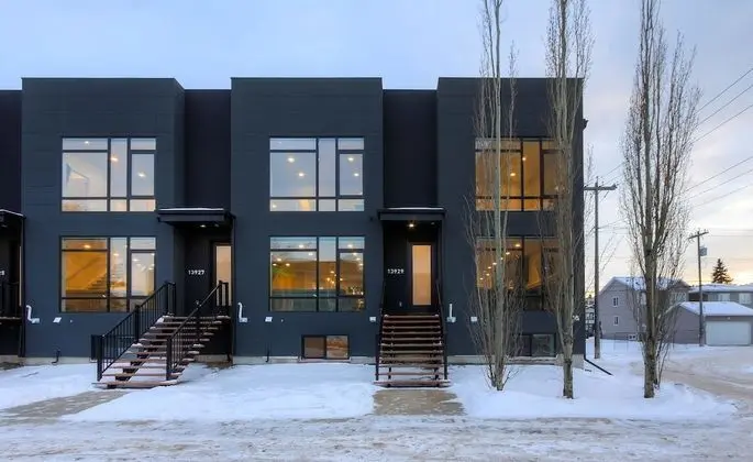 New Luxury Townhome 29