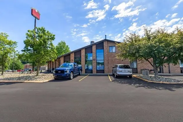 New Martinsville Inn - Dış Mekan