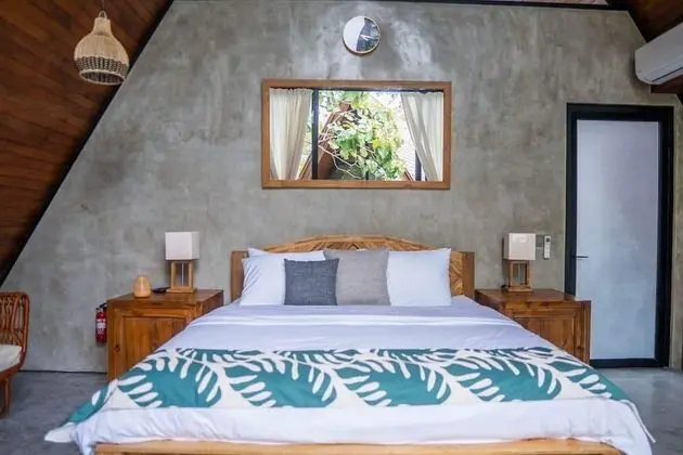 New Modern 2BR Villa by Azure - Oda