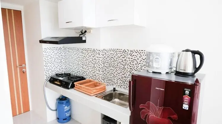 New And Modern Studio At Puncak Cbd Apartment - Mutfak