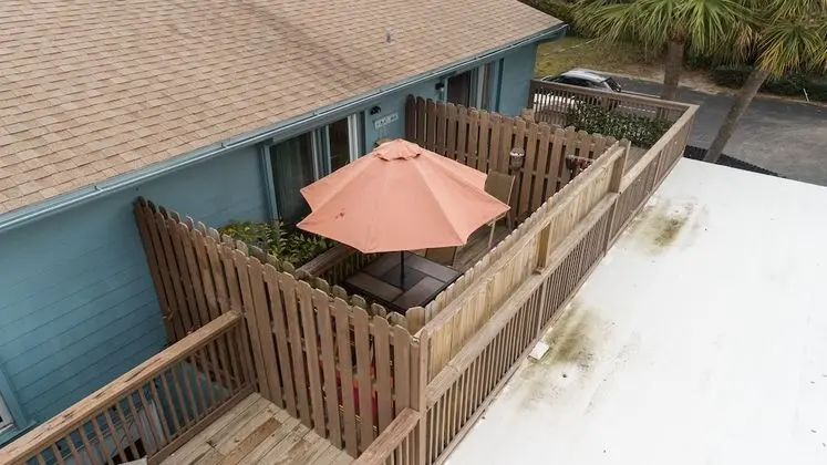 New Nautical Townhouse Paradise Walk to Flagler Ave, Beach, Shops & Restaurants!