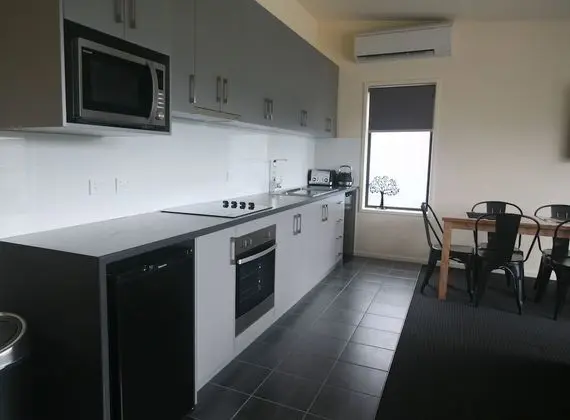 New Norfolk Apartments - Mutfak