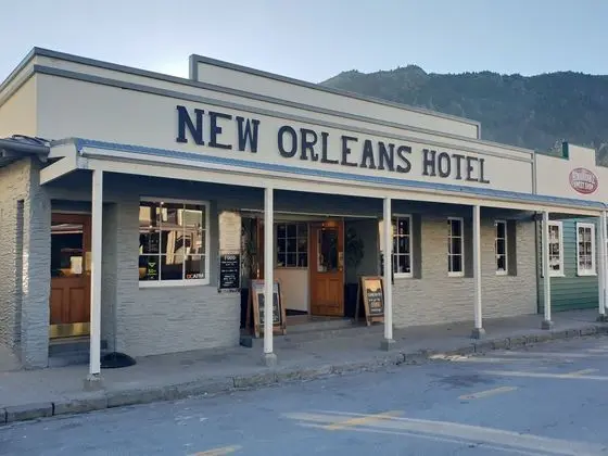 NEW ORLEANS HOTEL