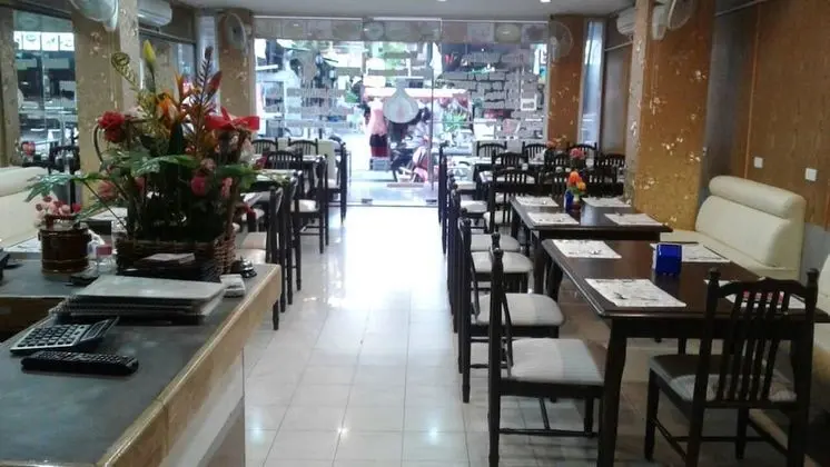 New Pind Balluchi Inn - Lobi