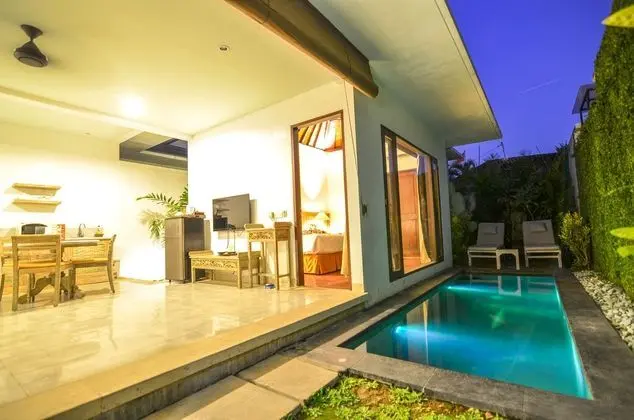 New Pondok Sara Villas - Havuz