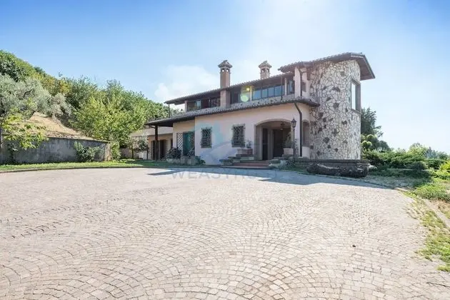 New Refined Villa Rayskaya In Monte Compatri - Dış Mekan