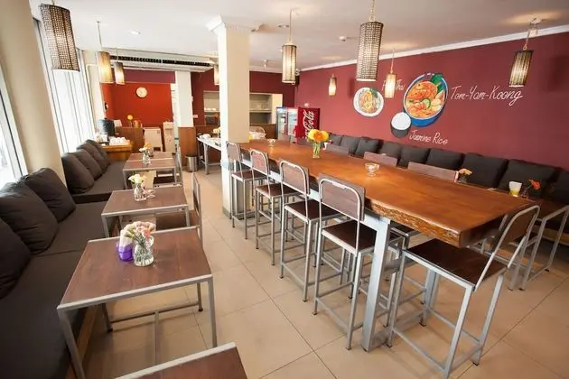 New Road Guest House - Hostel - Yerinde Yemek