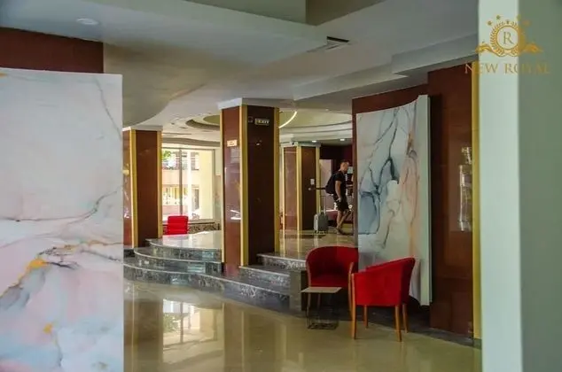 Hotel New Royal - Lobi
