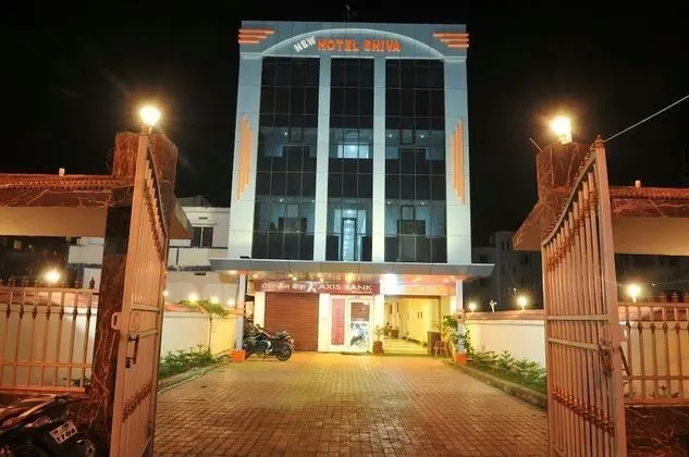 New Hotel Shiva