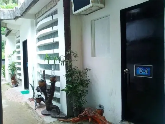 New Siargao Manor Hotel - Hostel