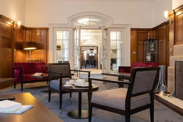 The New Southlands Hotel - Lobi