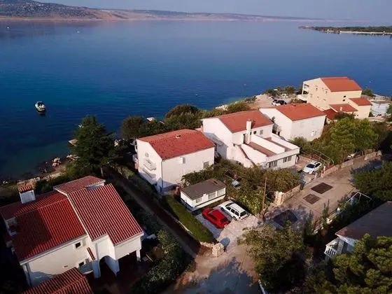 New Spacious Apartment Direct on the Beach, Nice Terrace With Great sea View - Öne Çıkan Resim