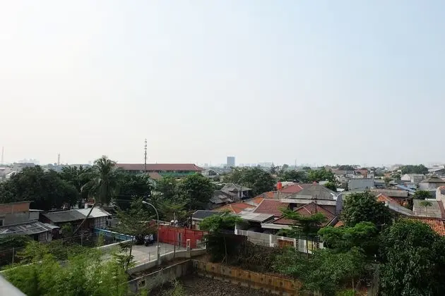 New Studio at Bassura City Apartment near Shopping Mall